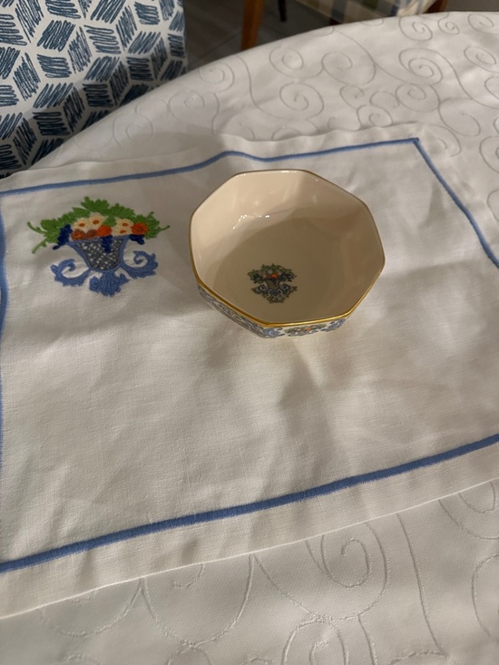 Lenox Other - Lenox “Autumn” Octagonal Bowl with matching linen embroidered placemat
